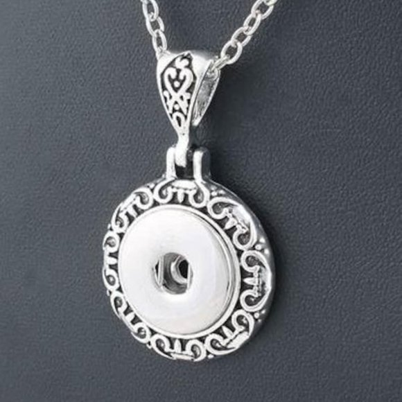 17" Silver Ginger Snaps Necklace with L - Lead and Nickel Free, Silvertone Metal - Picture 1 of 4